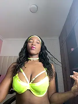 Snapshot of Sophia_moons chatting on 09/18/25, 03:20 Sophia moons online show from 09/18/25, 03:20