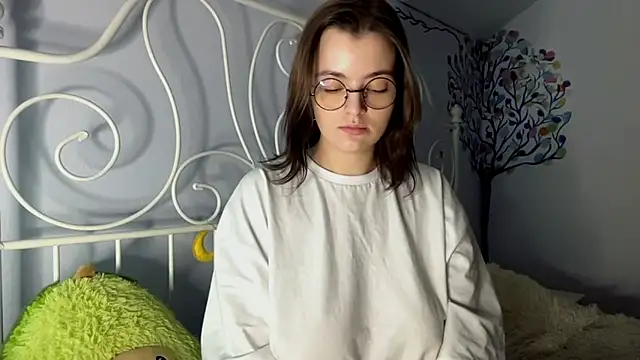 HoneyMist online show from 09/18/25, 06:22