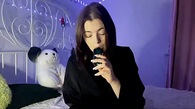 HoneyMist online show from 09/26/25, 06:15