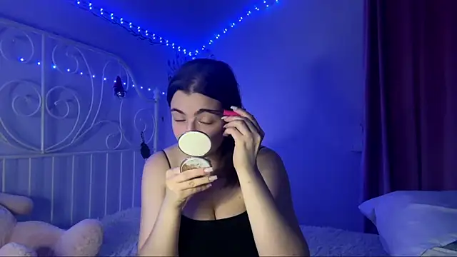 HoneyMist online show from 10/04/25, 06:09