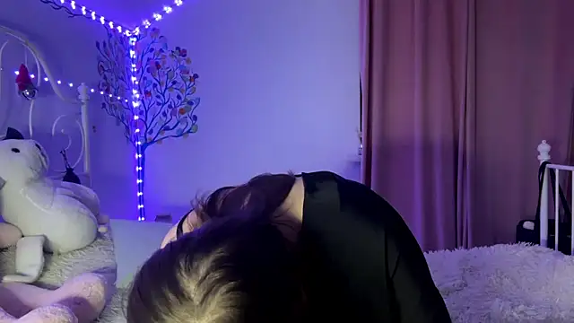 HoneyMist online show from 10/08/25, 06:08