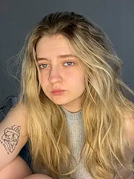 Dllqq online show from 02/16/26, 04:44