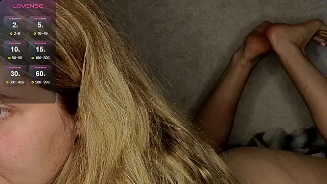 Dllqq online show from 04/19/26, 12:39