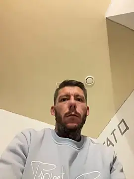 Snapshot of pimousssse chatting on 10/30/25, 11:45 pimousssse online show from 10/30/25, 11:45