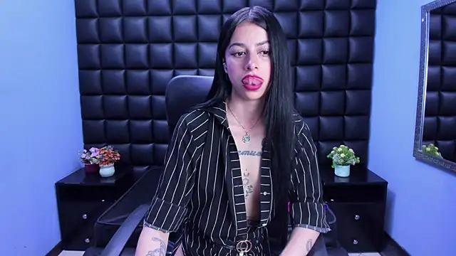 Dulce Miaa  online show from 03/21/26, 06:01