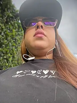 Tamara valentine online show from 11/24/25, 08:31