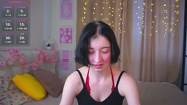 JuanaFriesz online show from 03/13/26, 09:25