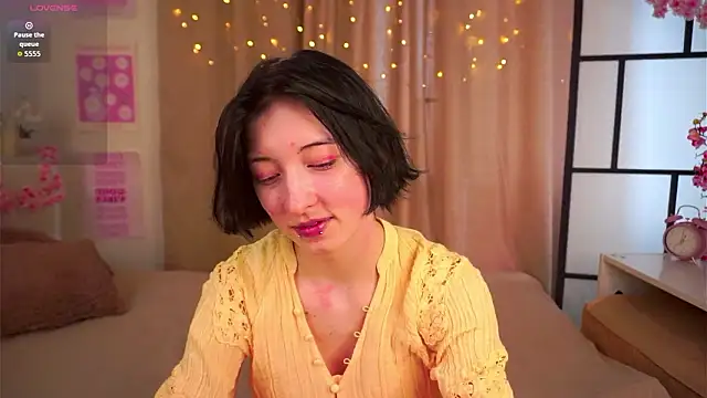 JuanaFriesz online show from 03/08/26, 09:12