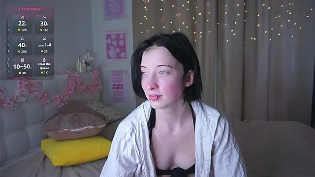 JuanaFriesz online show from 03/28/26, 09:21