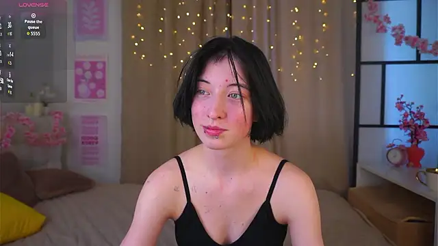 JuanaFriesz online show from 03/06/26, 09:26