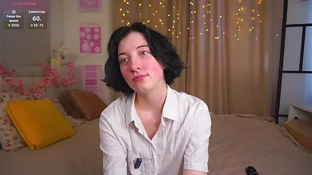 JuanaFriesz online show from 03/07/26, 09:37