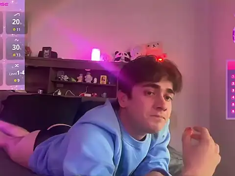 Snapshot of michaeltorrexxx chatting on 02/16/26, 11:24 michaeltorrexxx online show from 02/16/26, 11:24