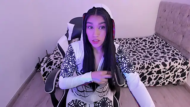 Snapshot of megaan_cb chatting on 10/31/25, 01:08 megaan cb online show from 10/31/25, 01:08