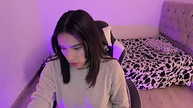 Snapshot of megaan_cb chatting on 11/14/25, 01:15 megaan cb online show from 11/14/25, 01:15