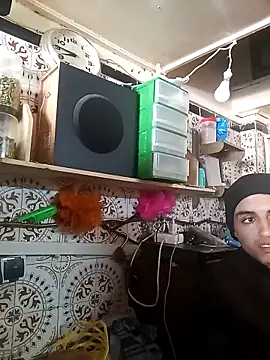 boy arabe 20 online show from 02/17/26, 11:29