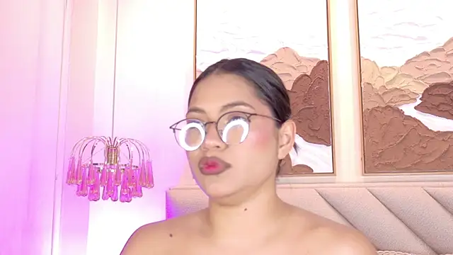 kendalFox  online show from 10/26/25, 02:17