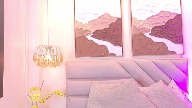 kendalFox  online show from 12/23/25, 02:44