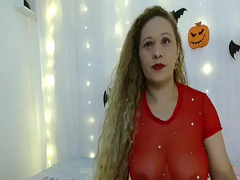 NoraParkeer online show from 10/08/25, 07:03