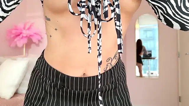 SirenSwitch online show from 11/19/25, 10:10