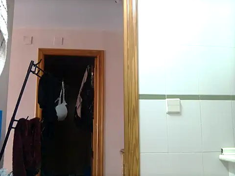 BarbiieeMiauh online show from 09/17/25, 11:01