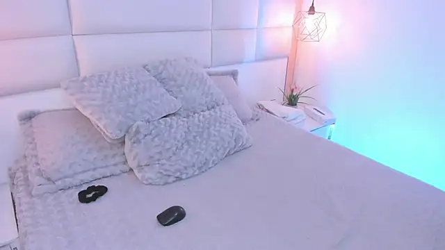 Lucia jane online show from 02/04/26, 08:37