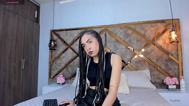 Snapshot of Lucia_jane chatting on 05/15/26, 09:13 Lucia jane online show from 05/15/26, 09:13
