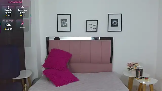 Snapshot of SammySmall_F_w chatting on 02/05/26, 10:05 SammySmall F w online show from 02/05/26, 10:05