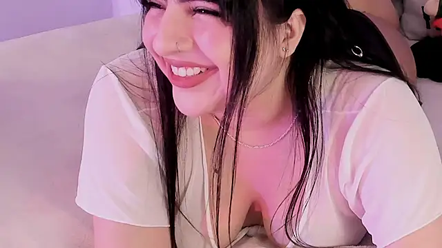 Camila Matinez  online show from 12/23/25, 01:27