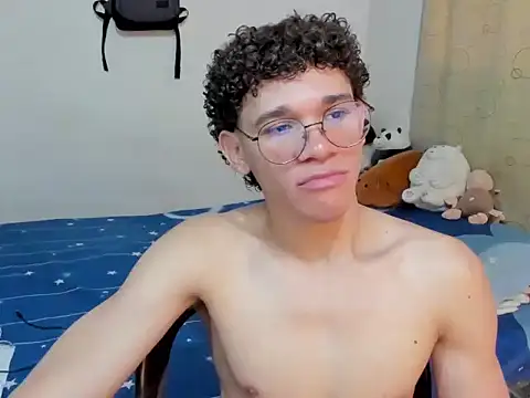 Tom Blues online show from 10/20/25, 02:17