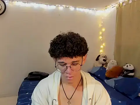 Tom Blues online show from 10/29/25, 12:26