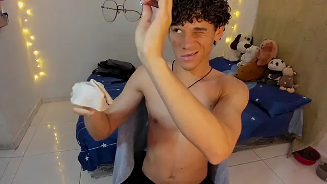 Tom Blues online show from 12/15/25, 12:55