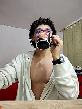 Tom Blues online show from 10/07/25, 12:28