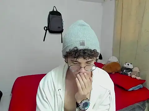 Tom Blues online show from 10/01/25, 01:04