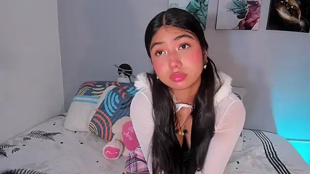 KimTayloor1 online show from 11/07/25, 07:51