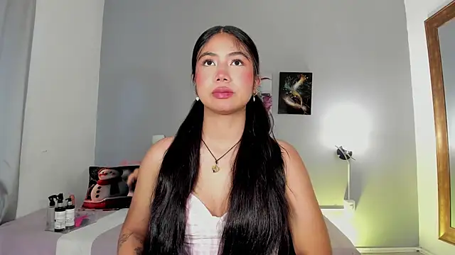 KimTayloor1 online show from 11/20/25, 07:36