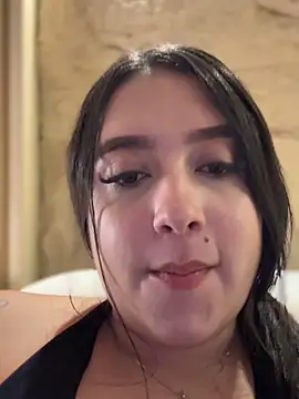 Emiily Moore1 online show from 11/28/25, 01:06