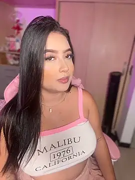 Emiily Moore1 online show from 04/17/26, 10:01