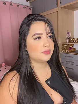 Emiily Moore1 online show from 10/22/25, 11:47