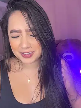 Emiily Moore1 online show from 11/13/25, 10:24