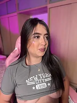 Emiily Moore1 online show from 02/18/26, 11:01