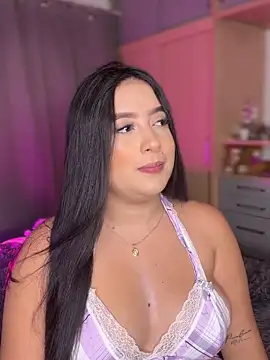 Emiily Moore1 online show from 12/20/25, 12:13