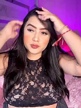 Snapshot of Emiily_Moore1 chatting on 10/01/25, 11:52 Emiily Moore1 online show from 10/01/25, 11:52
