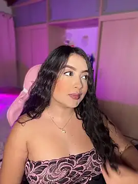 Emiily Moore1 online show from 05/07/26, 11:19