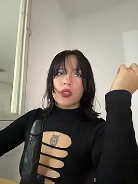 aliciia 23 online show from 11/08/25, 09:18