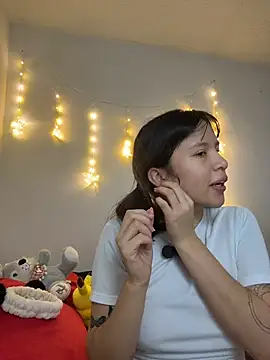 aliciia 23 online show from 12/02/25, 10:44