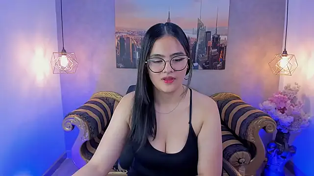 Snapshot of Laura_janne chatting on 10/01/25, 01:26 Laura janne online show from 10/01/25, 01:26