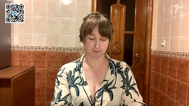 MaroonMoon  online show from 11/09/25, 08:35