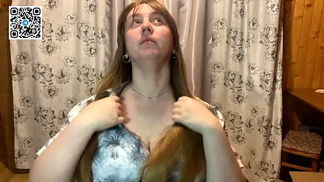 MaroonMoon  online show from 09/25/25, 08:04