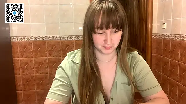 MaroonMoon  online show from 09/21/25, 07:30