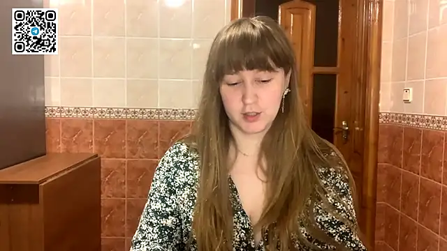 MaroonMoon  online show from 11/11/25, 08:47